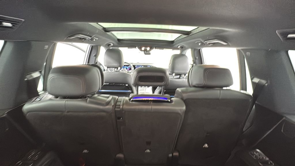 Used 2024 Mercedes-Benz GLS 580 4MATIC image 19