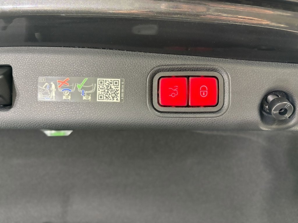 Certified 2023 Mercedes-Benz E 350 4MATIC Sedan image 31