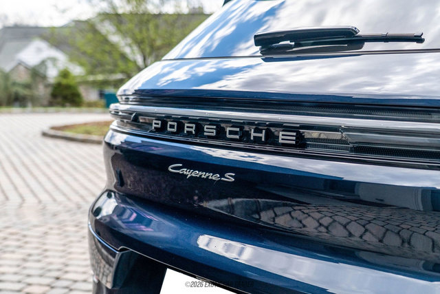 Used 2024 Porsche Cayenne S image 88