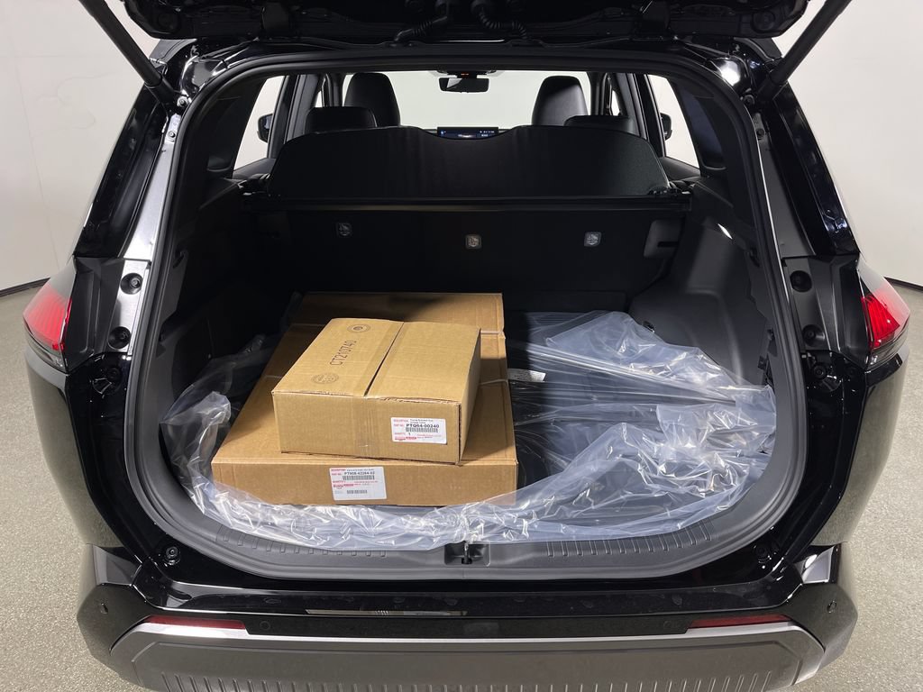 New 2026 Toyota RAV4 XSE AWD/4WD image 10