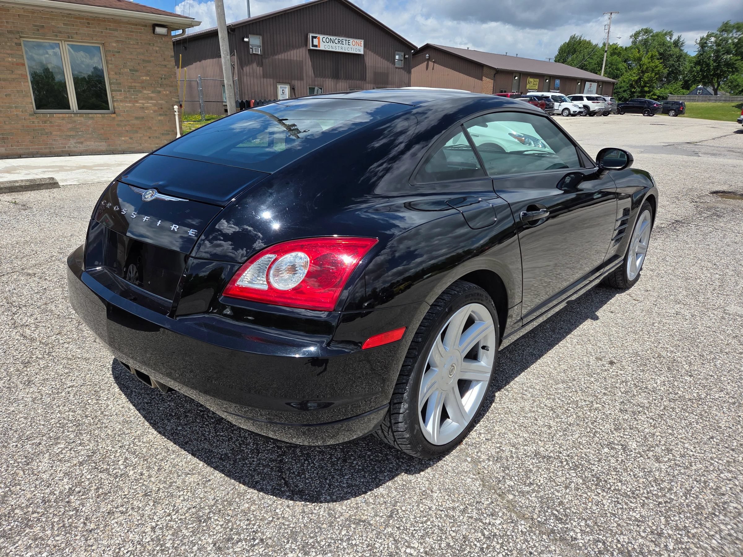 Used 2007 Chrysler Crossfire Coupe RWD image 5