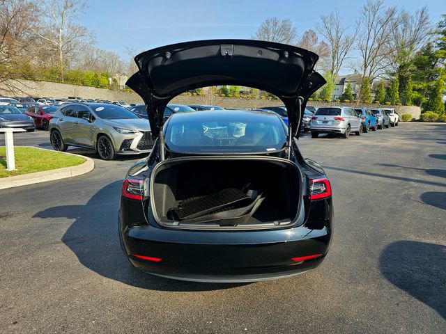 Used 2023 Tesla Model 3 Standard Range image 9