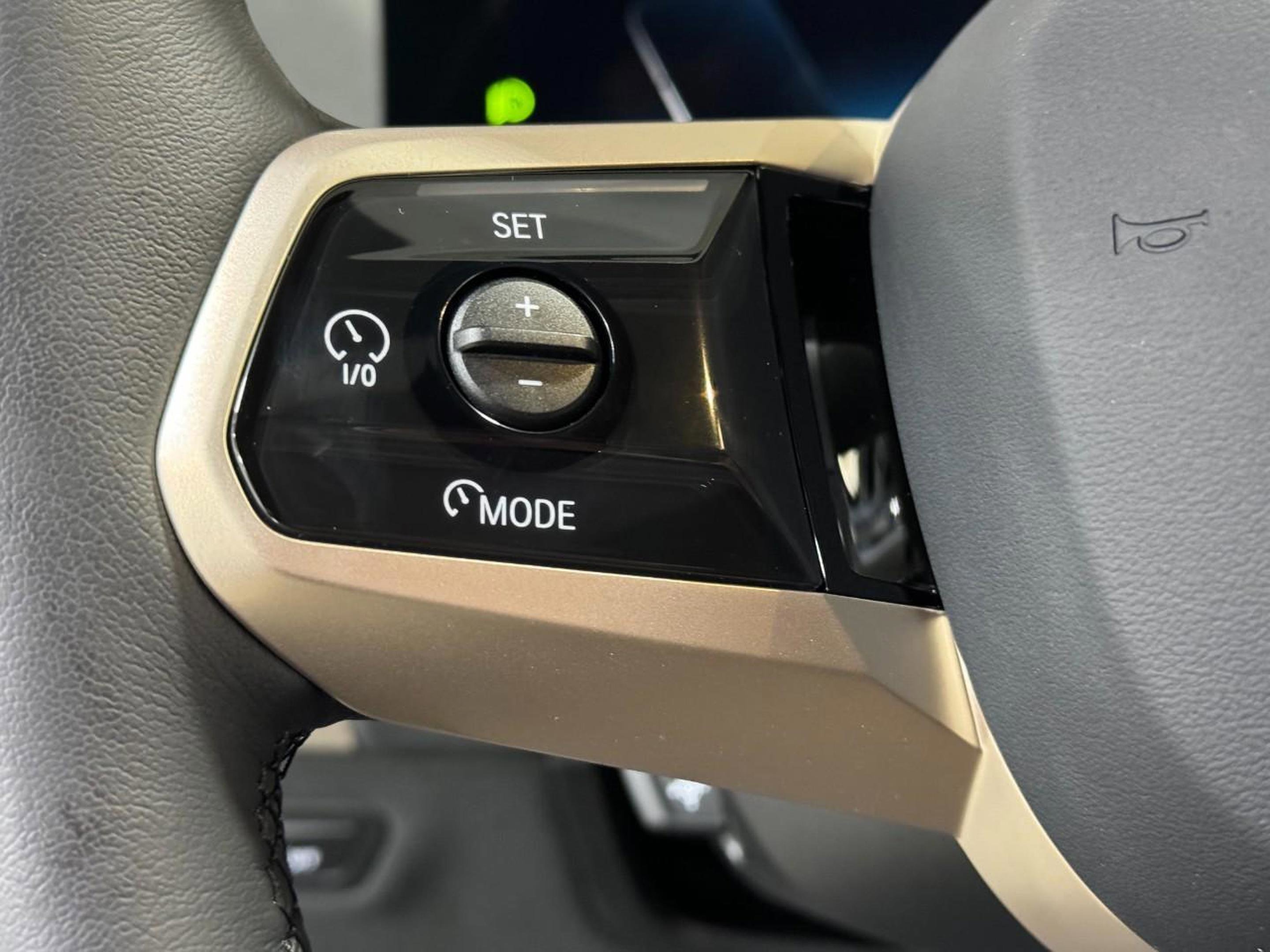 New 2026 BMW iX xDrive45 image 31