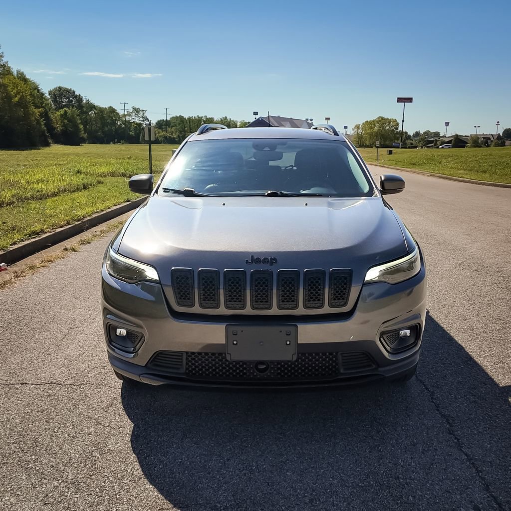 Used 2020 Jeep Cherokee Latitude Plus AWD/4WD image 29