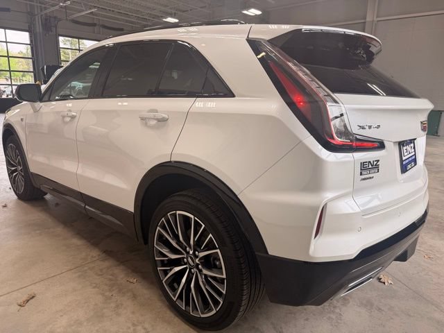 Used 2025 Cadillac XT4 Sport AWD/4WD image 6