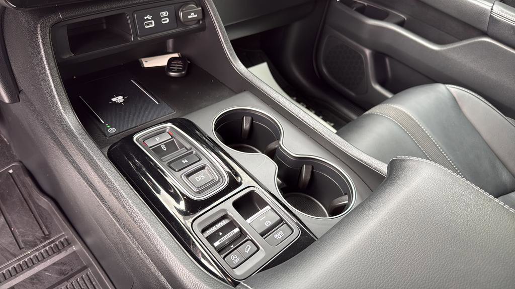 Used 2025 Honda Pilot EX-L image 30