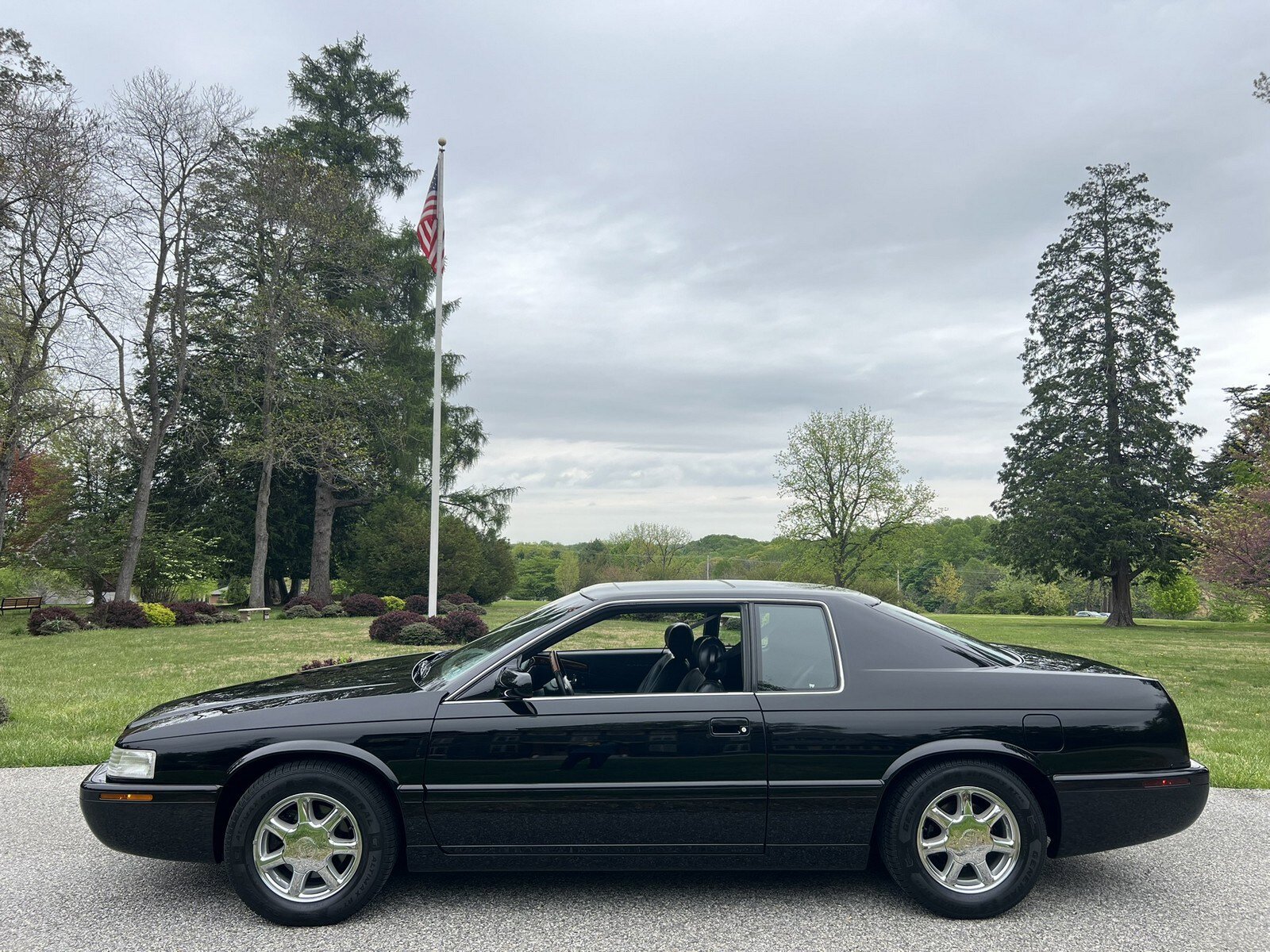 Used 2002 Cadillac Eldorado Touring w/ Preffered Equipment Group FWD image 7