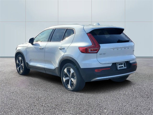 Certified 2025 Volvo XC40 B5 Core w/ Protection Package Premier image 6