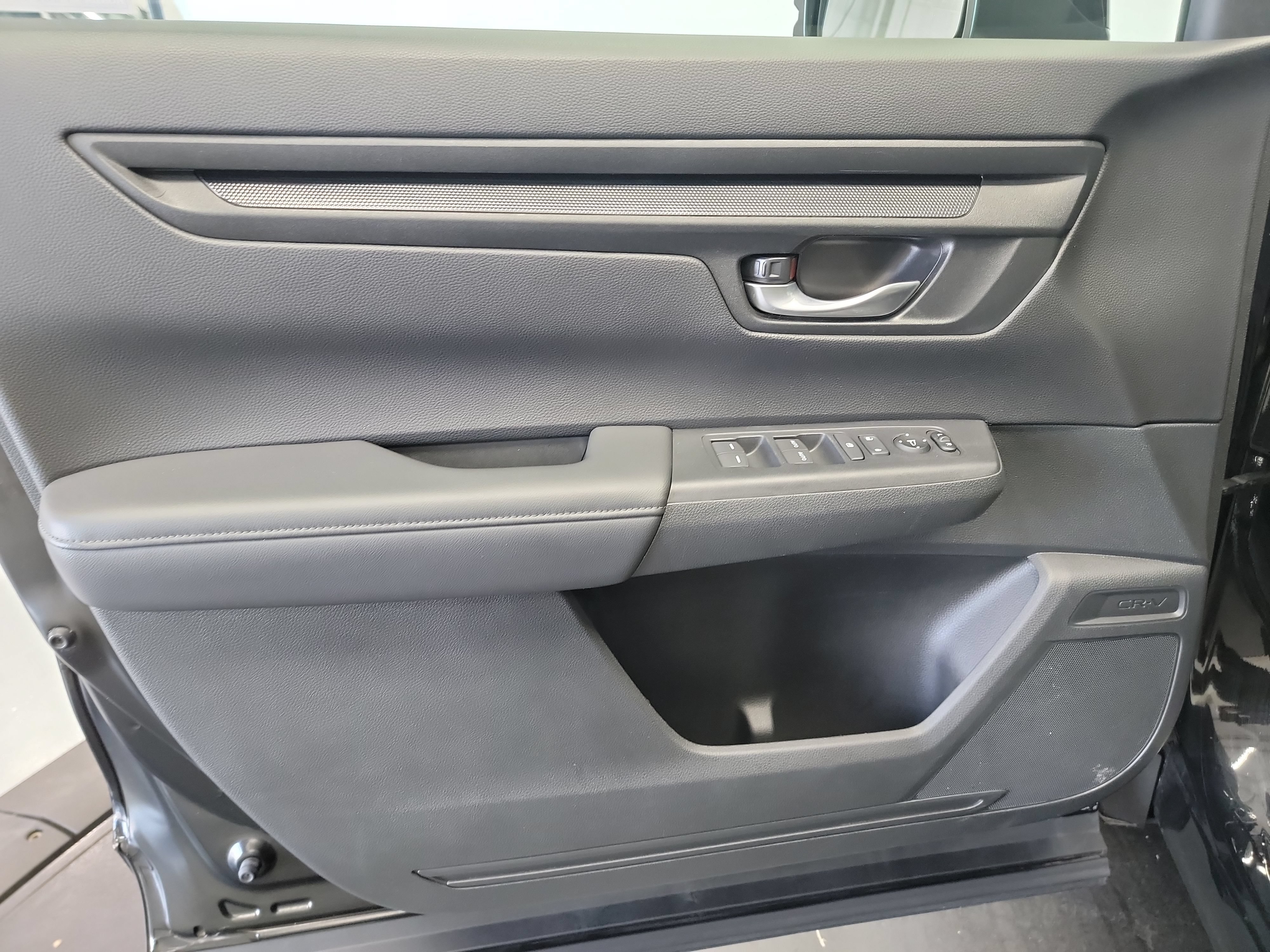 Used 2024 Honda CR-V EX image 13