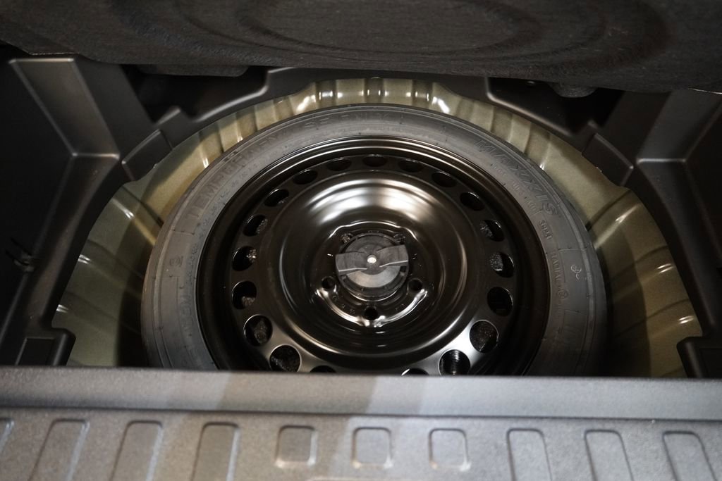 Used 2024 GMC Terrain SLE w/ Driver Convenience Package AWD/4WD image 10