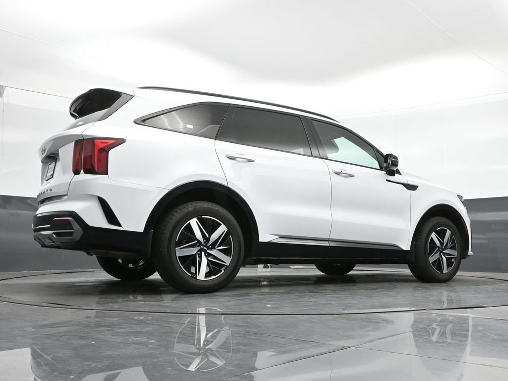 Used 2022 Kia Sorento S FWD image 42