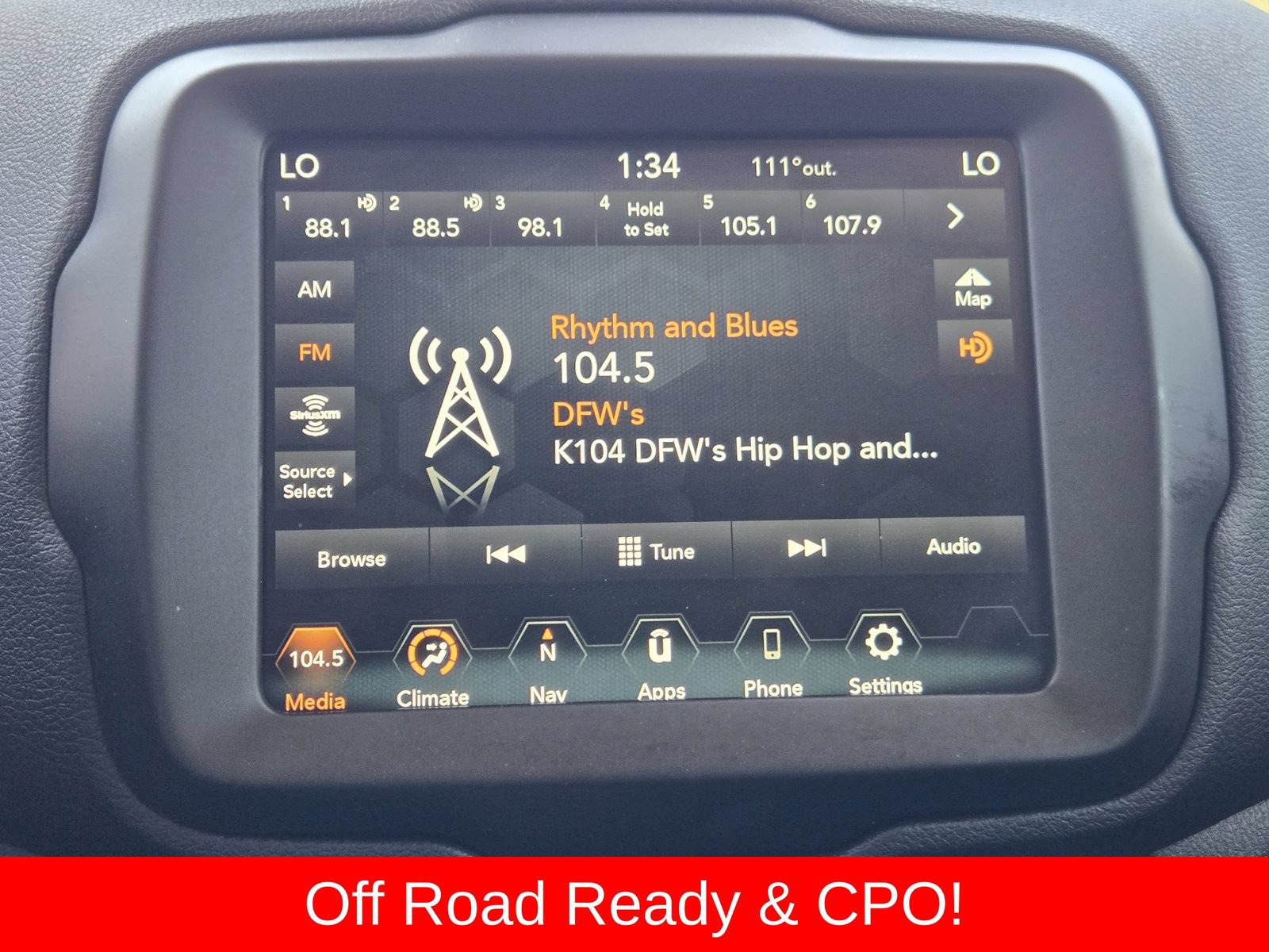 Used 2023 Jeep Renegade Trailhawk AWD/4WD image 18