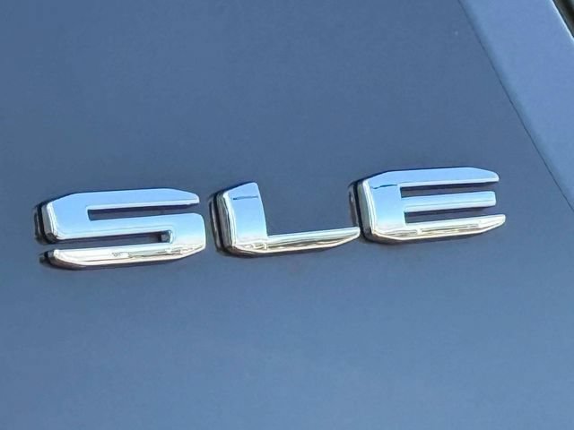 Used 2020 GMC Acadia SLE w/ Driver Convenience Package FWD image 13
