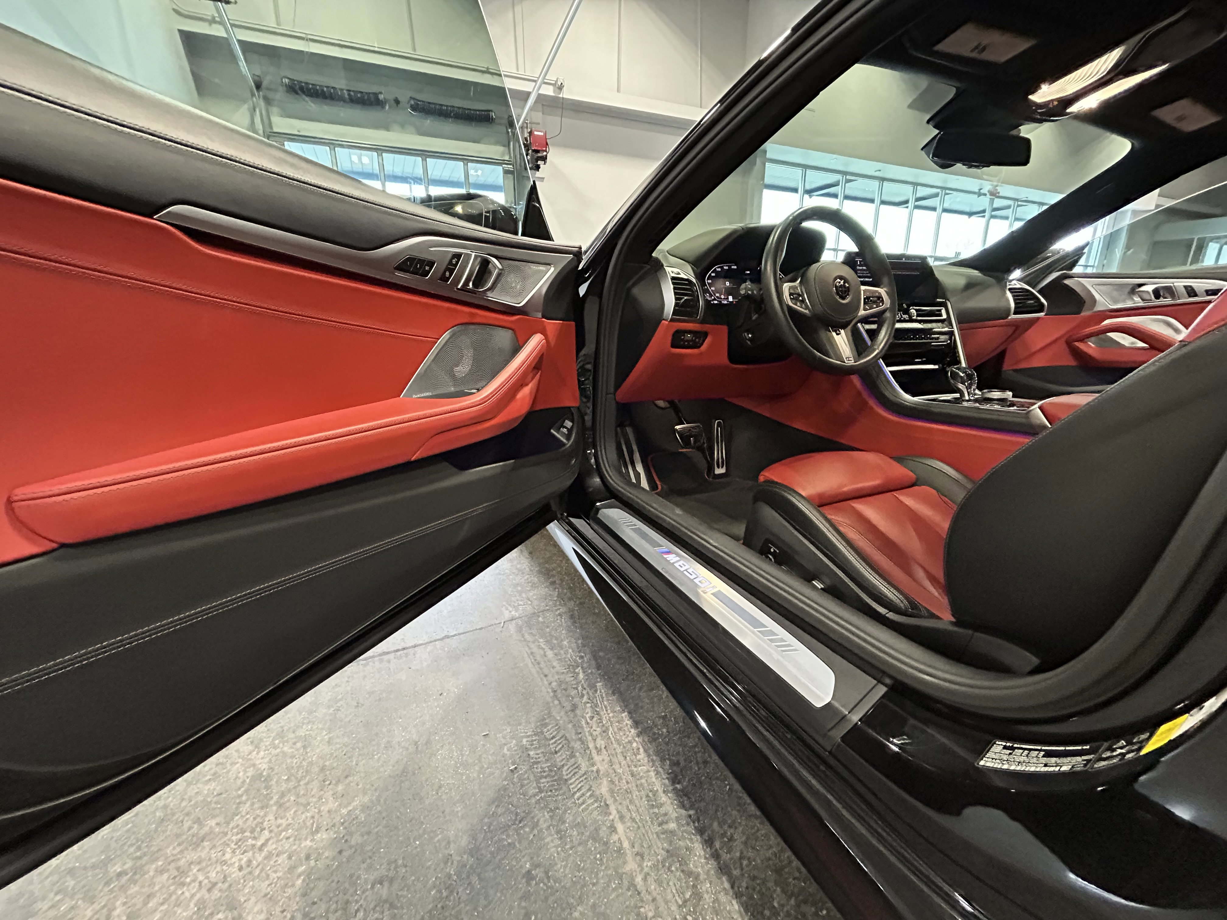 Used 2020 BMW M850i xDrive Coupe w/ M Carbon Exterior Package image 9