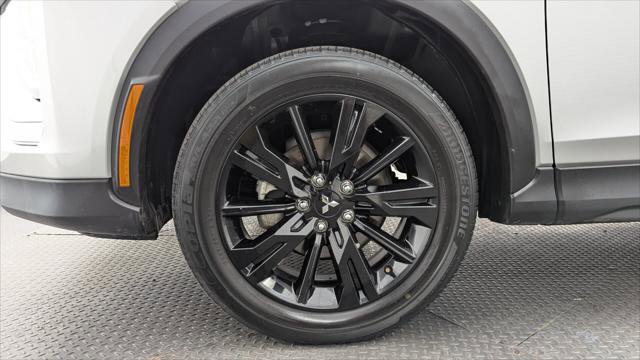 Used 2024 Mitsubishi Eclipse Cross LE AWD/4WD image 29