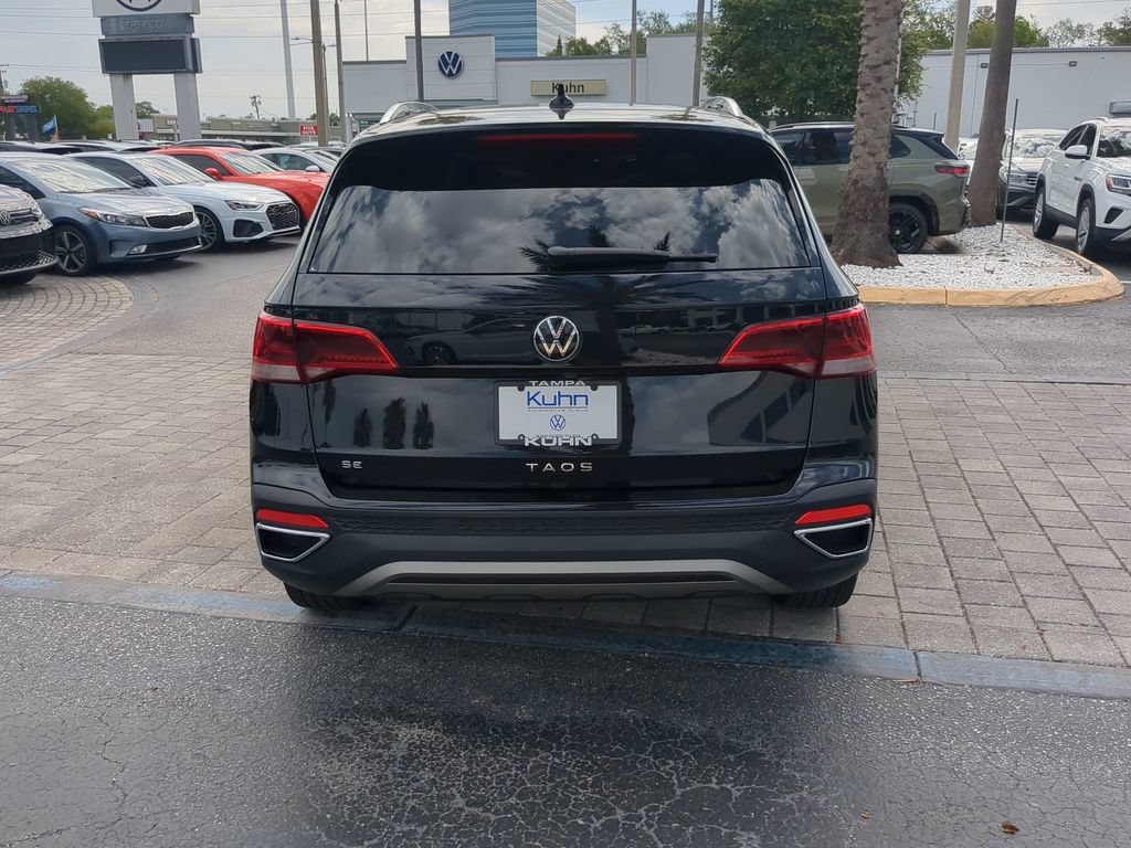 Used 2024 Volkswagen Taos SE FWD image 5