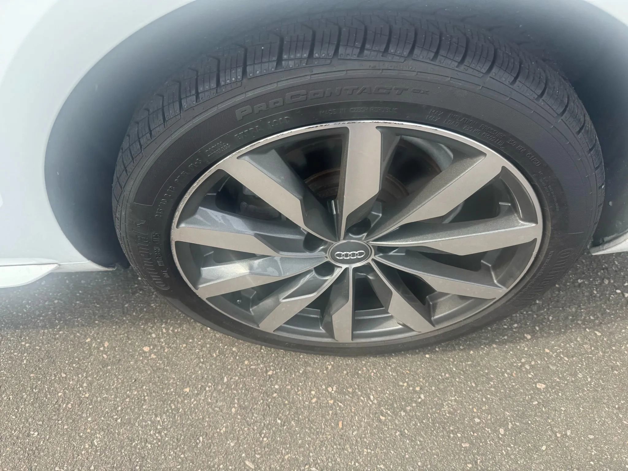 Used 2020 Audi A4 2.0T Premium w/ Convenience Package image 12