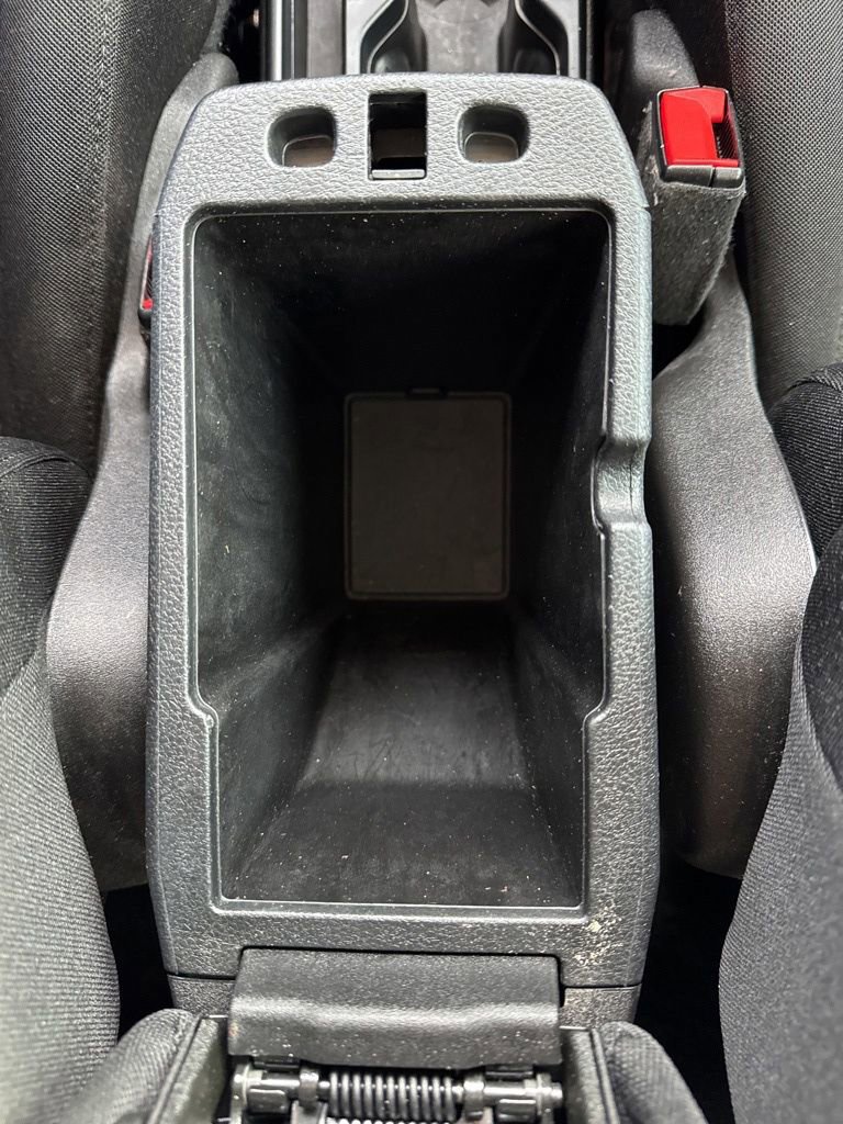 Used 2020 Jeep Renegade Latitude w/ Cold Weather Group image 32