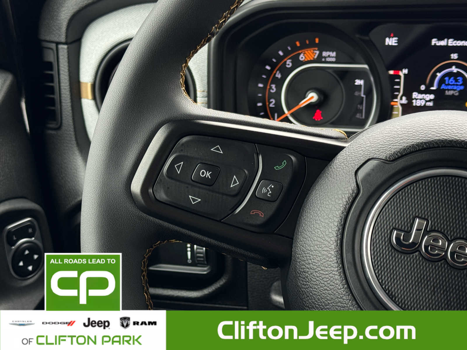 Used 2024 Jeep Wrangler Willys image 22