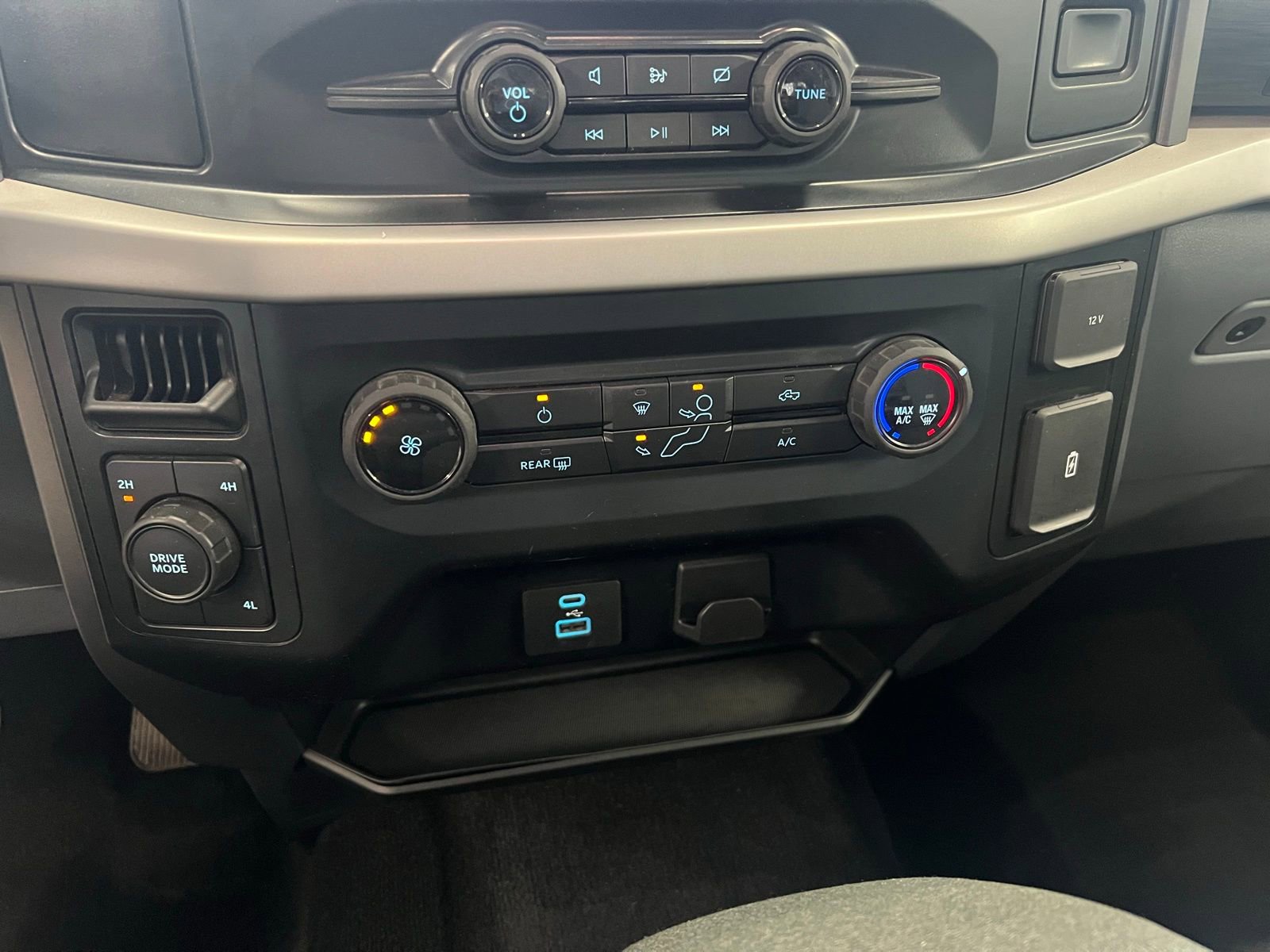 Used 2022 Ford F150 XLT AWD/4WD image 14