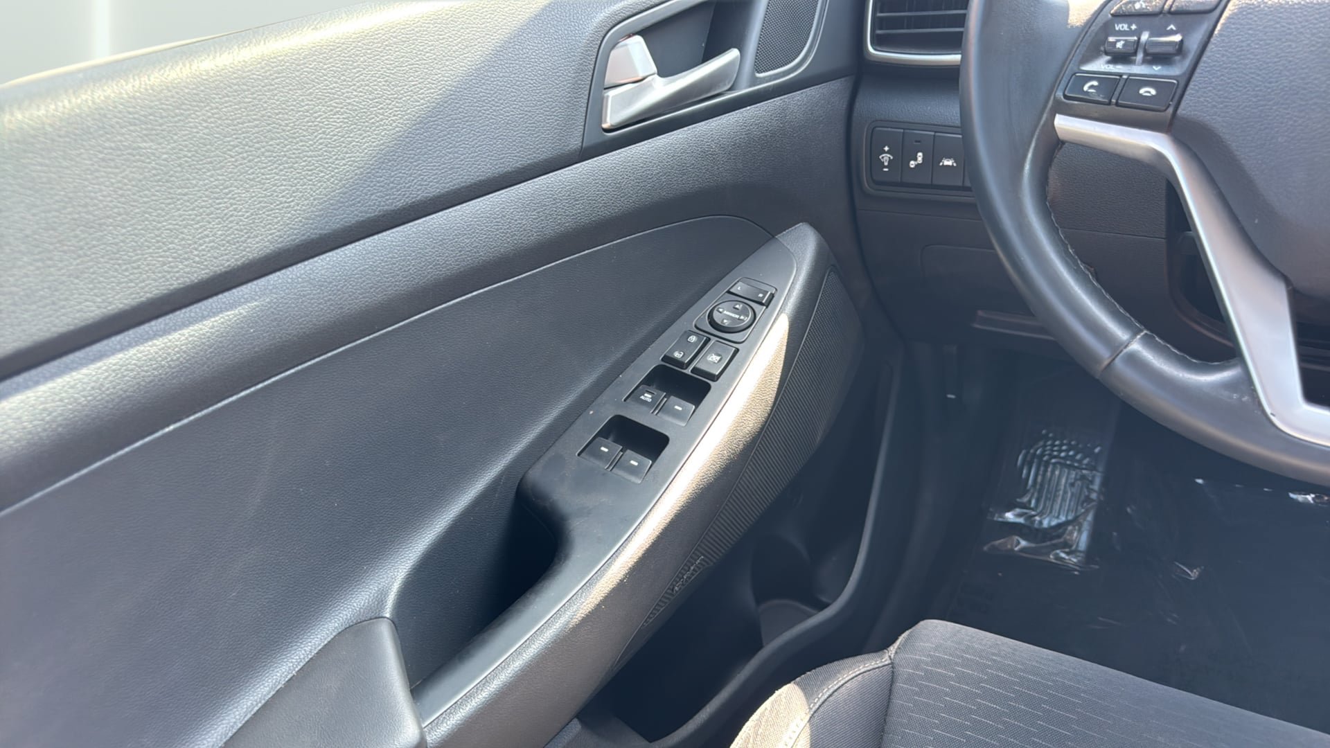 Used 2020 Hyundai Tucson Sport FWD image 19