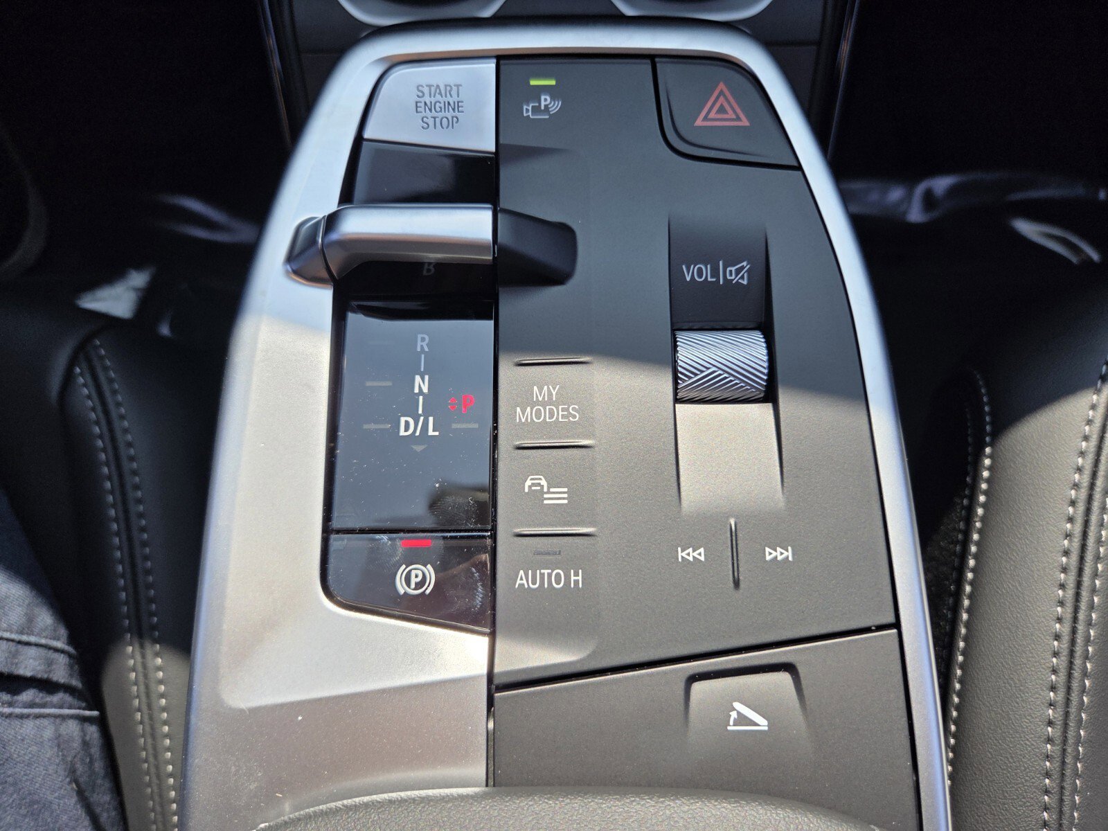 New 2026 BMW X1 xDrive28i w/ Convenience Package image 24