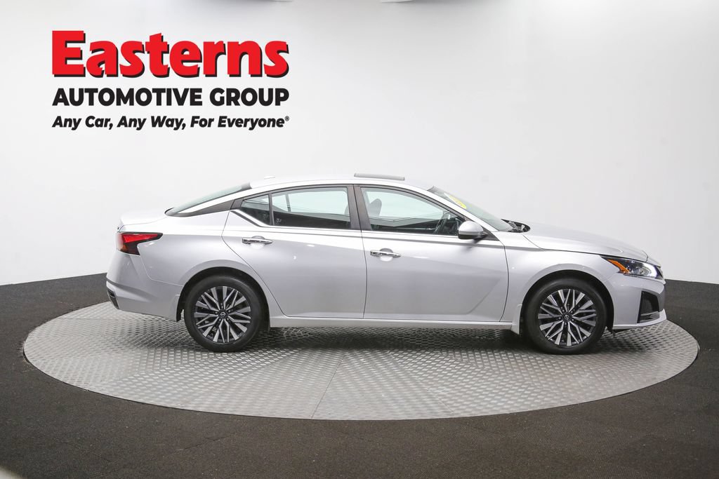 Used 2023 Nissan Altima 2.5 SV w/ SV Premium Package AWD/4WD image 48