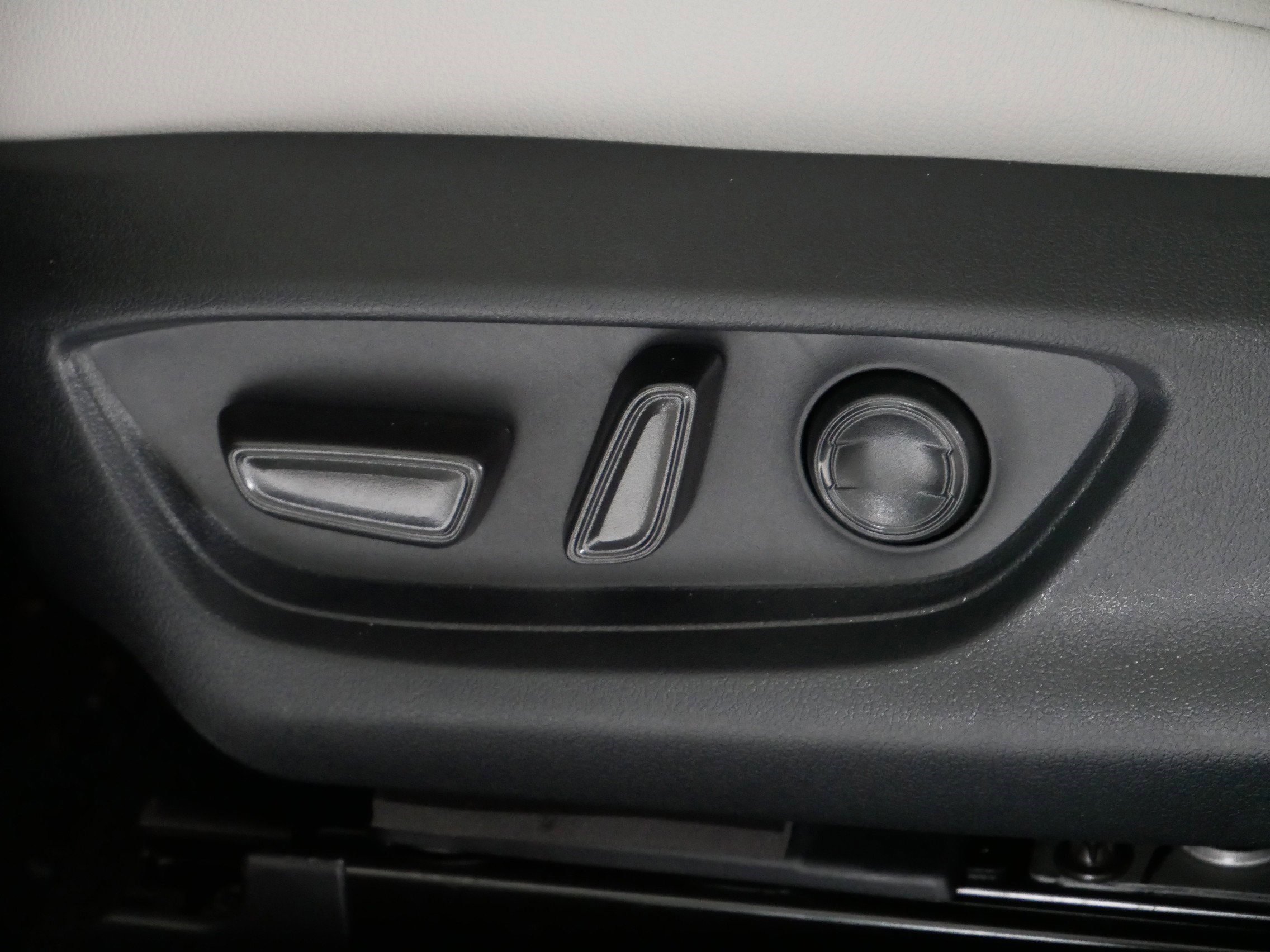 New 2026 Toyota Camry XLE image 8