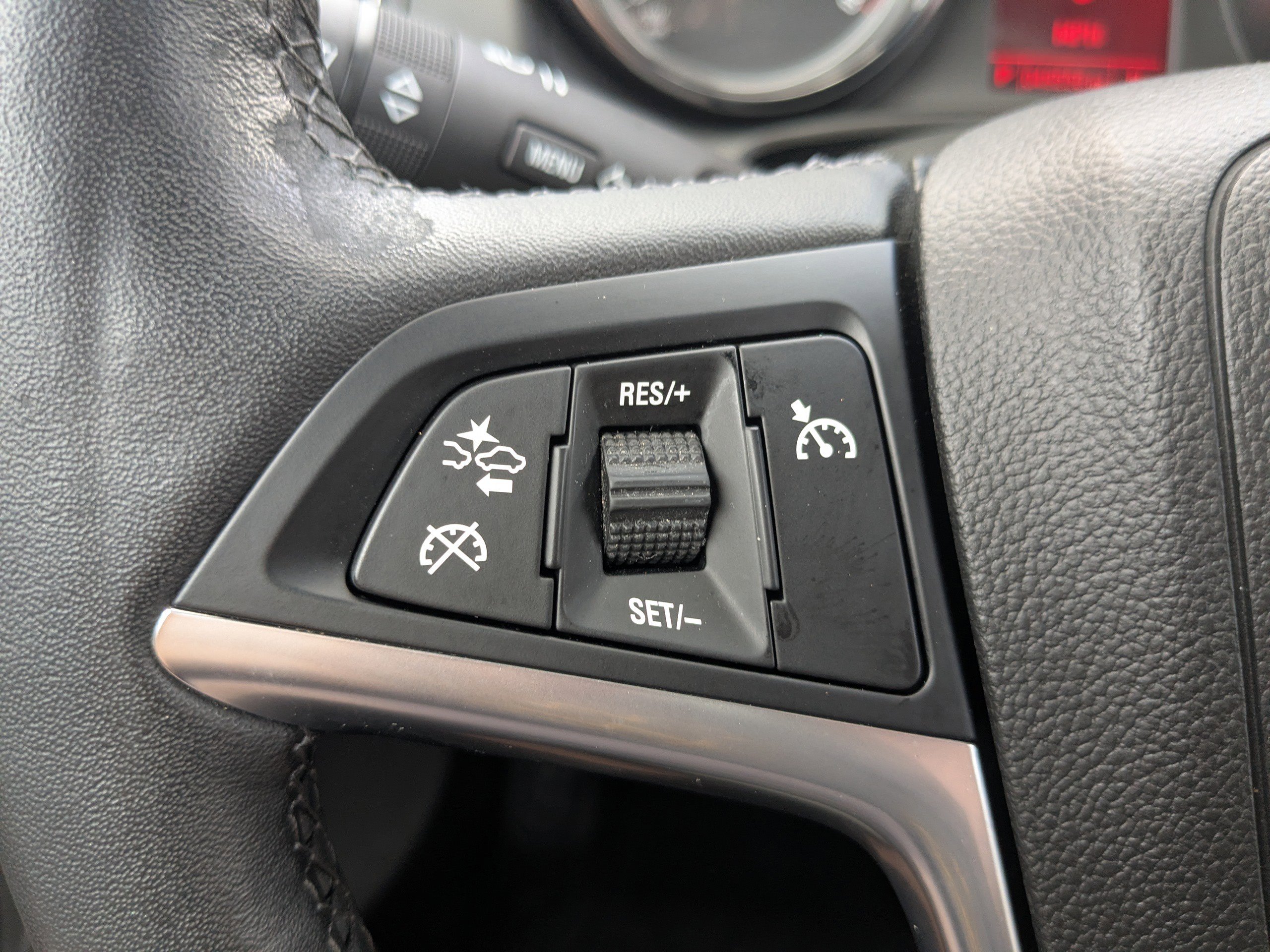 Used 2018 Buick Cascada Premium image 27