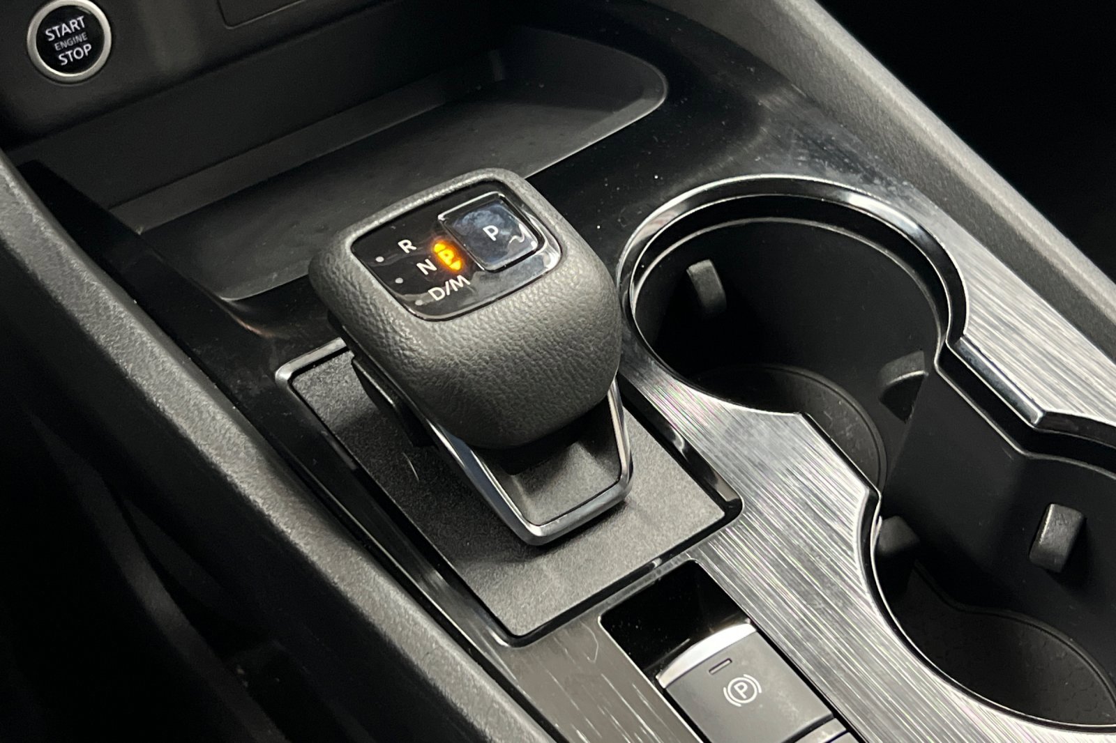 Used 2022 Nissan Rogue SV image 19