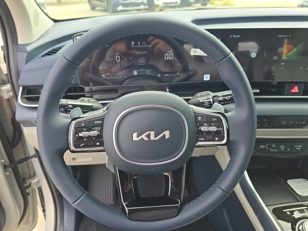 New 2026 Kia Carnival EX FWD image 31