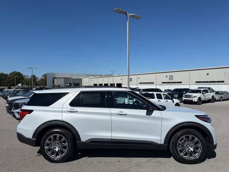 New 2026 Ford Explorer Active image 1