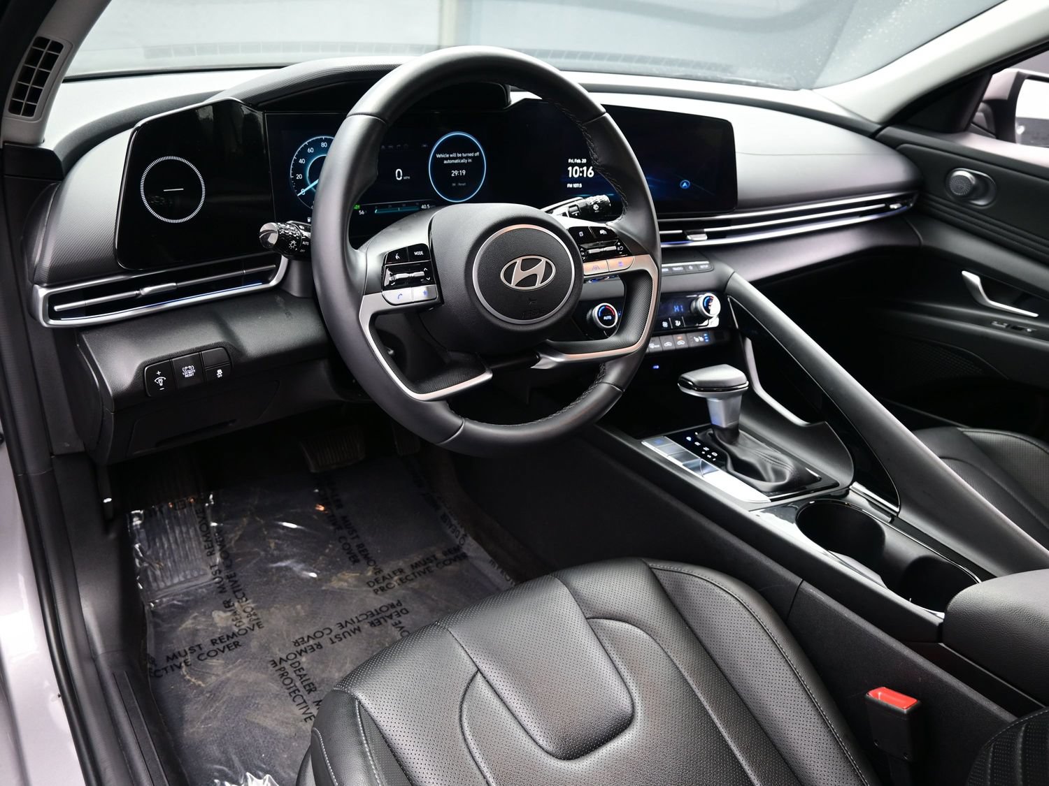 Used 2025 Hyundai Elantra Limited FWD image 12