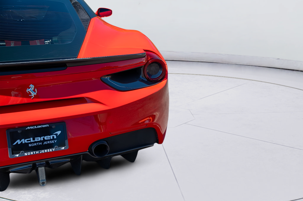 Used 2017 Ferrari 488 GTB RWD image 25