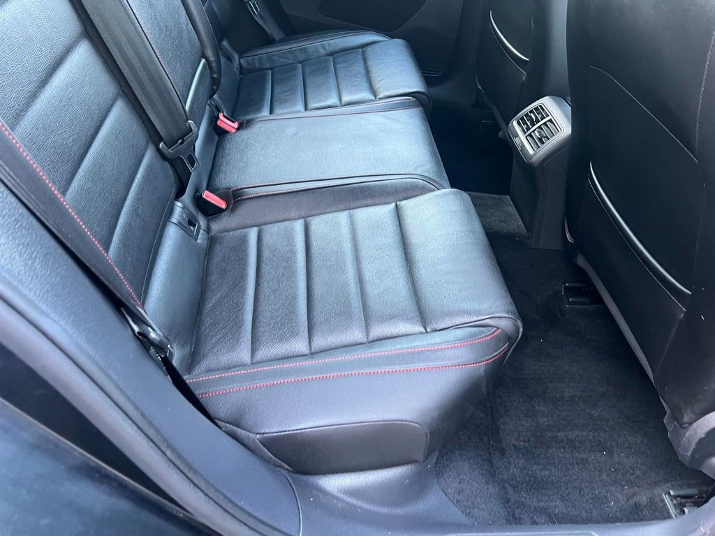Used 2017 Volkswagen GTI SE FWD image 24