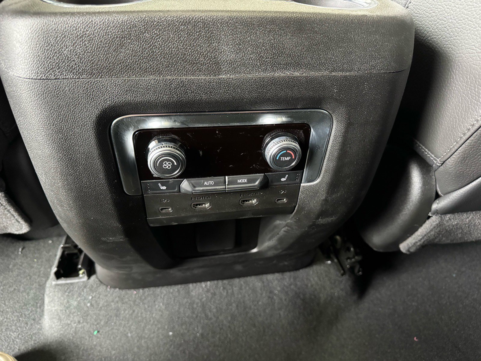 New 2026 GMC Yukon XL Denali image 15