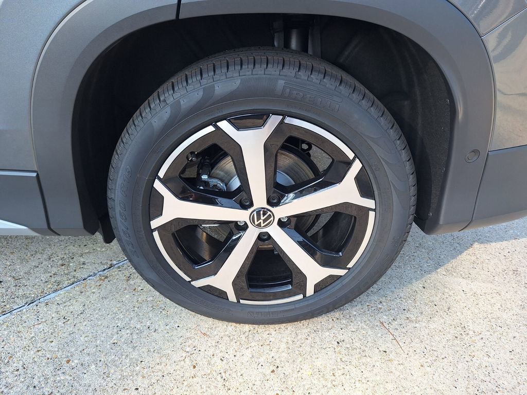 New 2026 Volkswagen Tiguan SE image 23