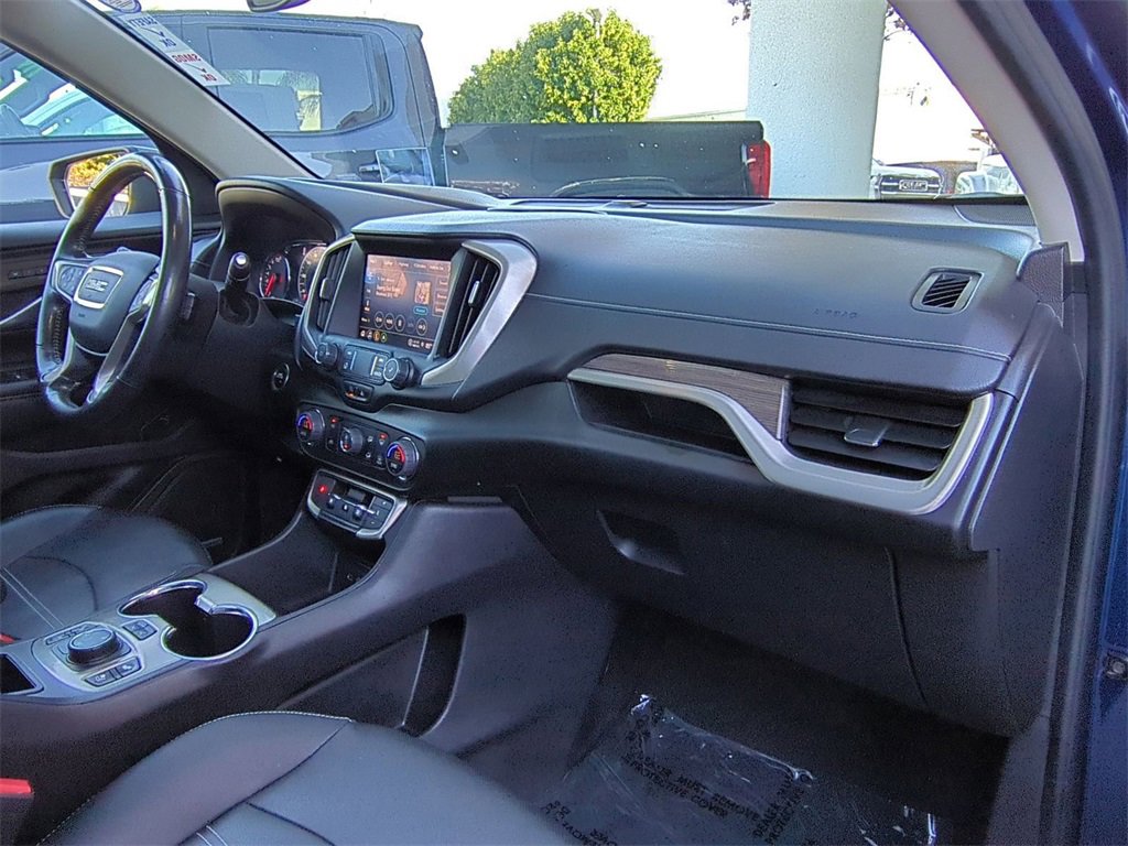 Used 2022 GMC Terrain Denali w/ Denali Premium Package image 32
