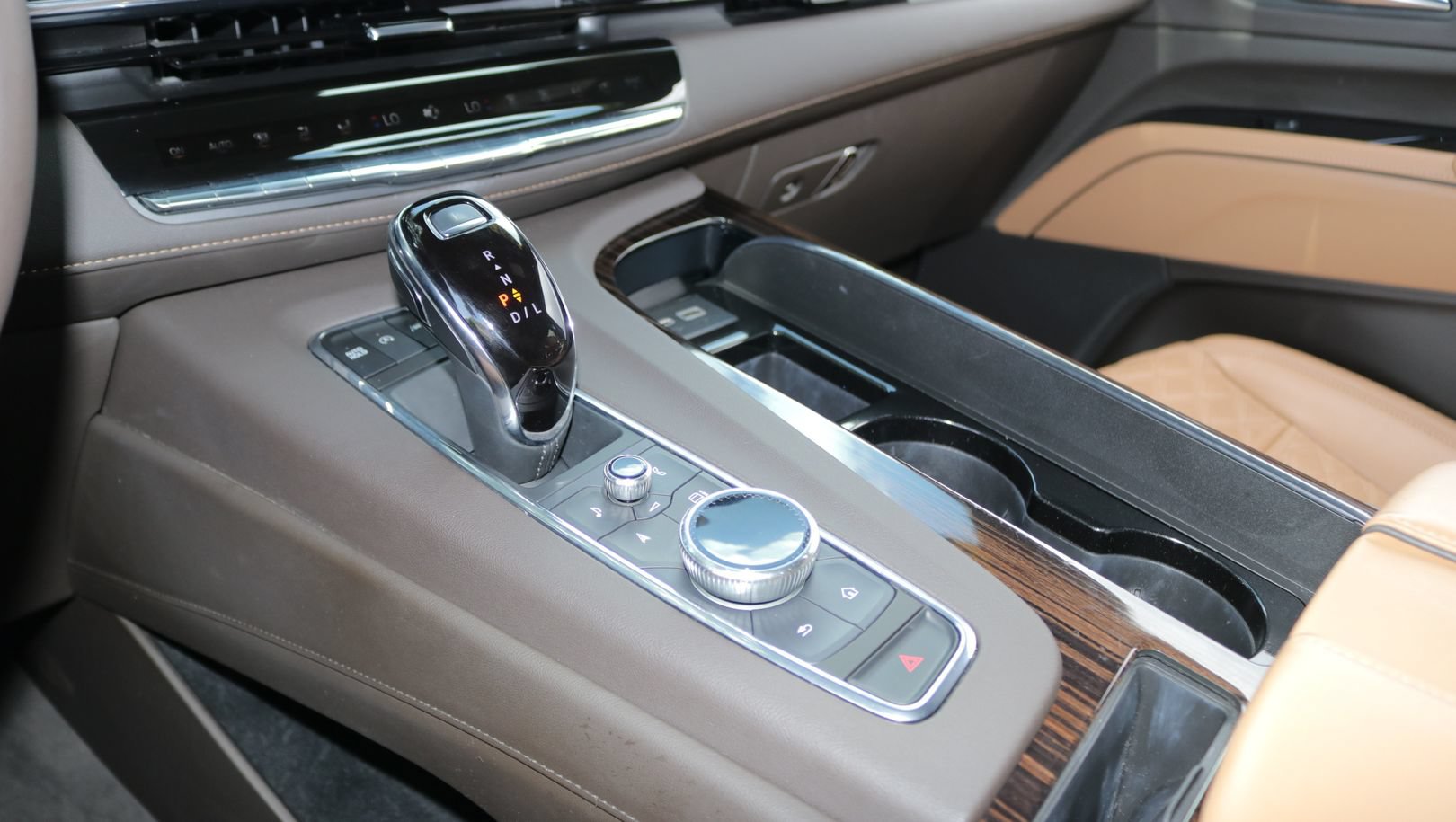 Certified 2023 Cadillac Escalade Premium Luxury RWD image 29