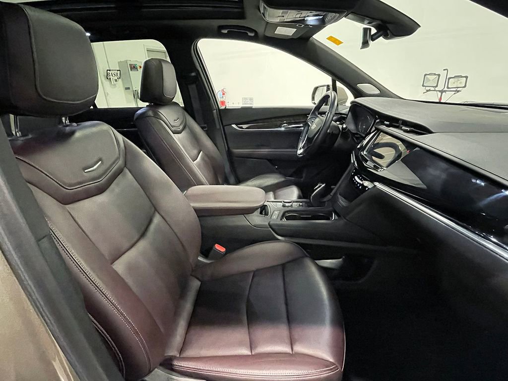 Used 2023 Cadillac XT6 Premium Luxury image 31
