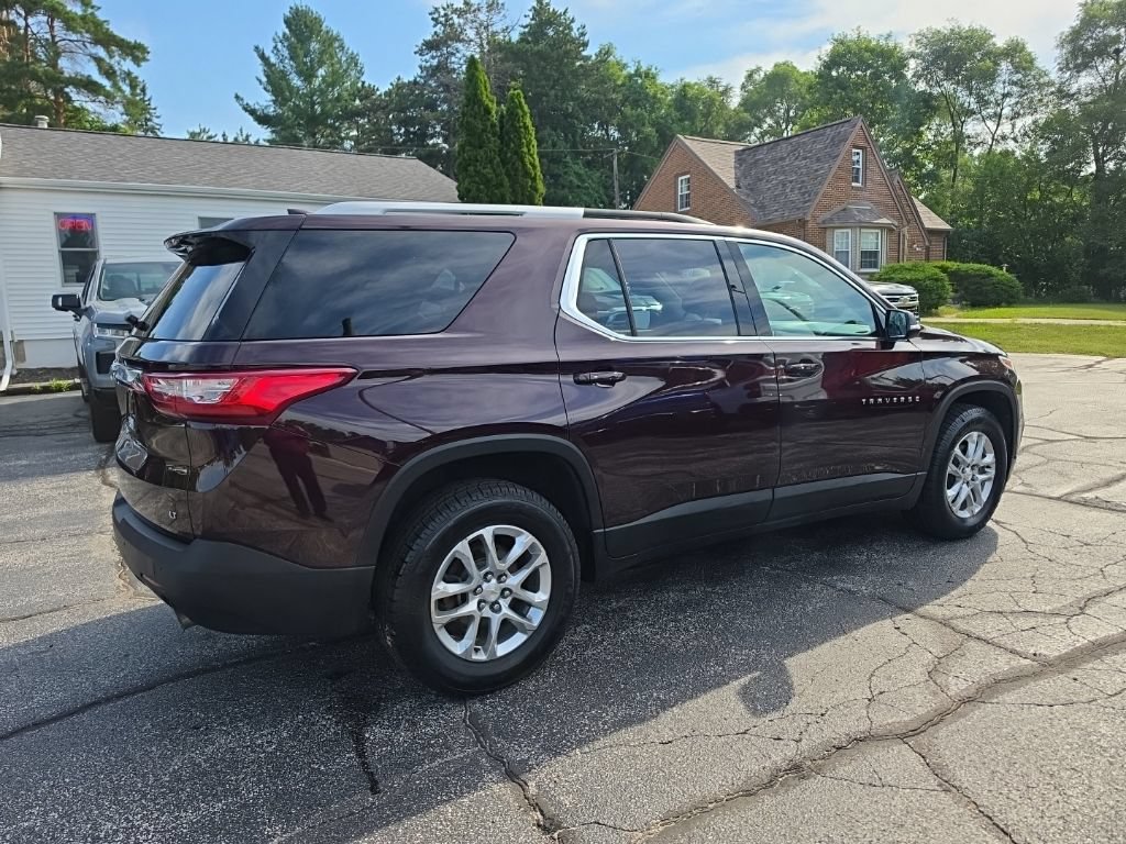 Used 2018 Chevrolet Traverse LT FWD image 5