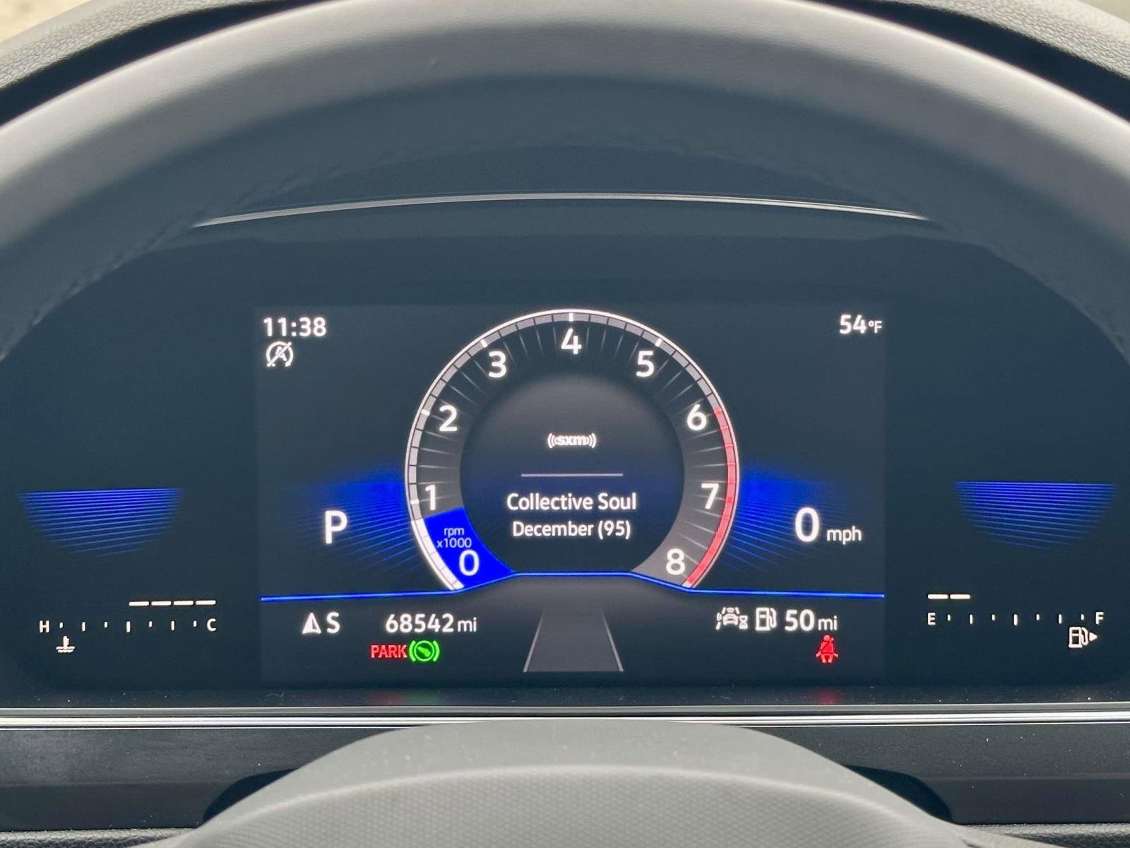 Certified 2022 Volkswagen Tiguan SE R-Line image 20