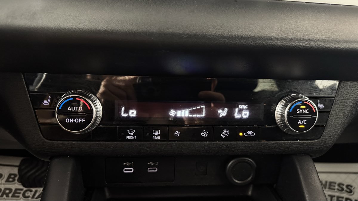 Used 2025 Mitsubishi Outlander SE FWD image 22