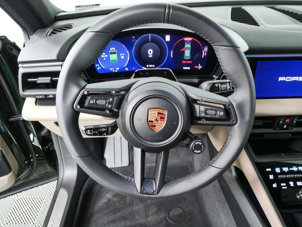 New 2026 Porsche Macan Electric RWD image 9
