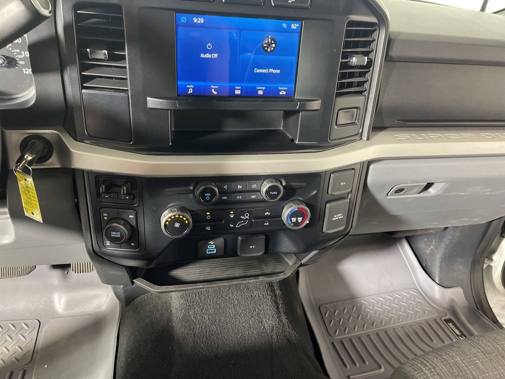 Used 2023 Ford F350 XLT image 17