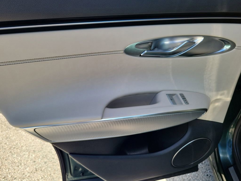 Certified 2023 Genesis GV70 2.5T w/ Select Package image 17