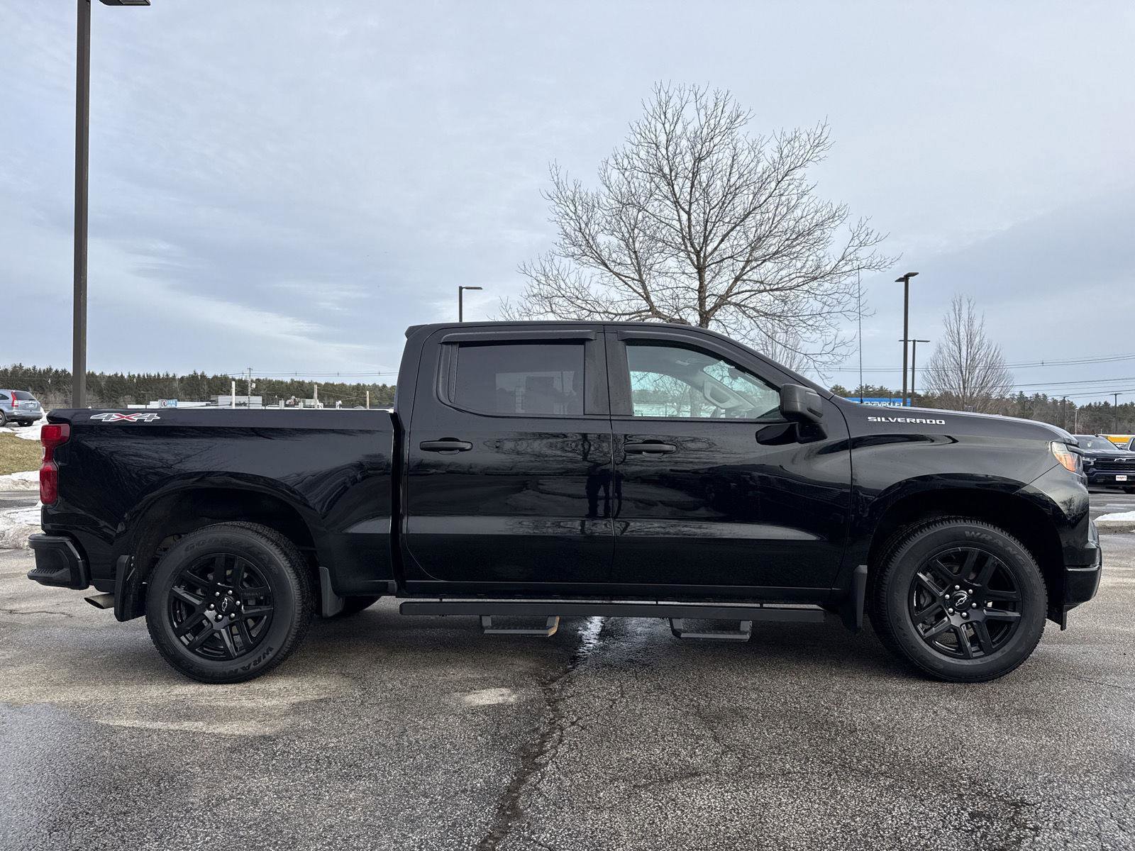 Used 2023 Chevrolet Silverado 1500 Custom image 5