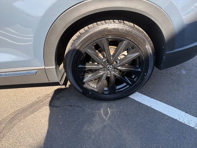 Used 2022 MAZDA CX-9 Carbon Edition image 23