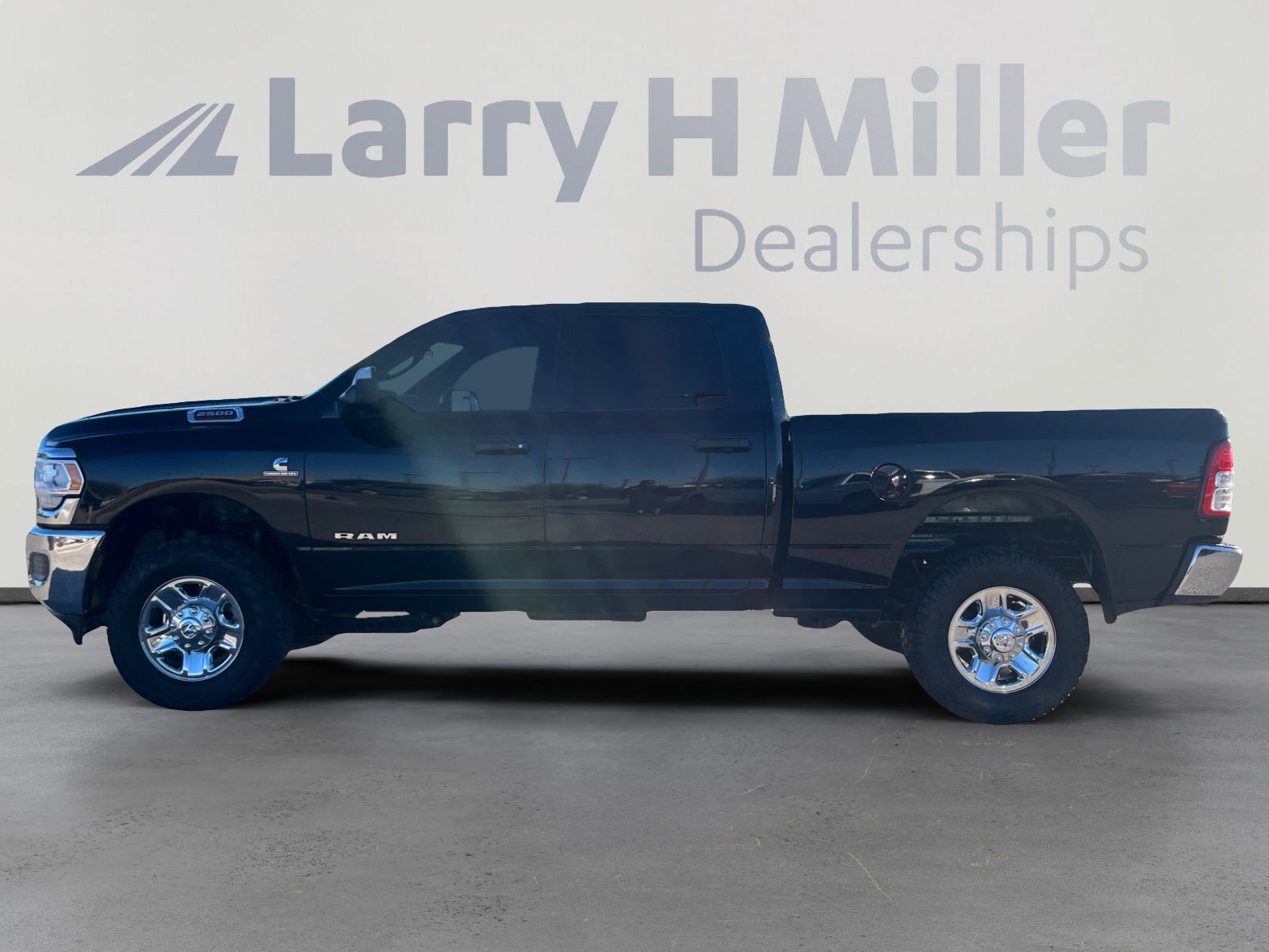 Used 2022 RAM 2500 Big Horn image 2