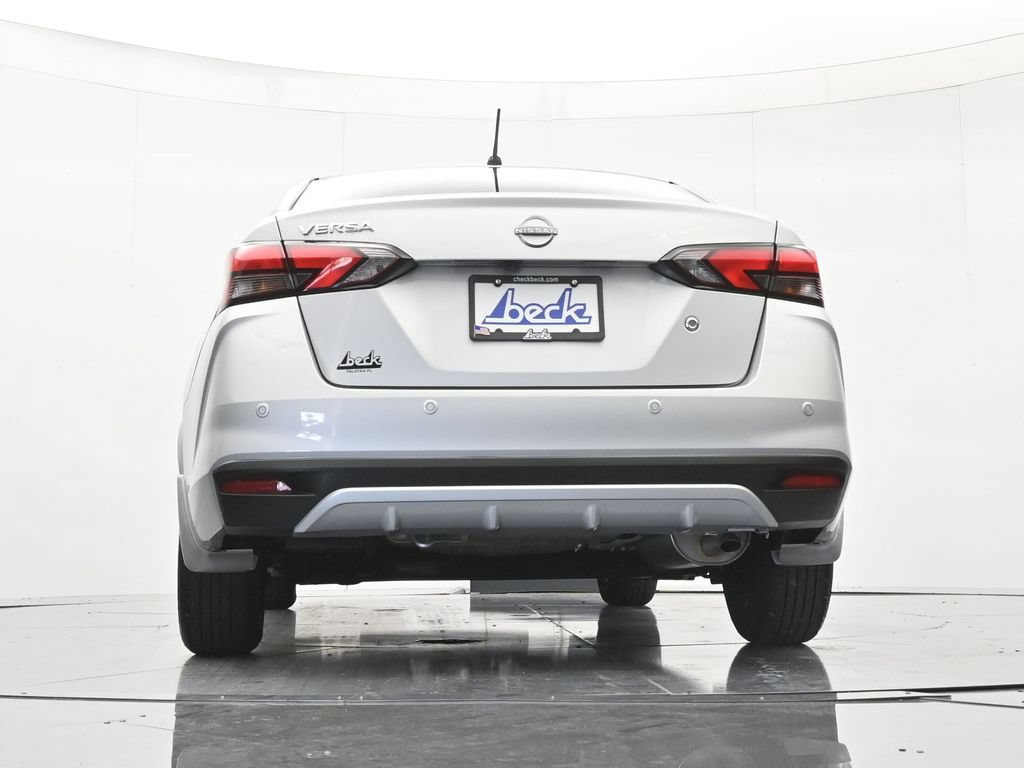 Used 2025 Nissan Versa S FWD image 41